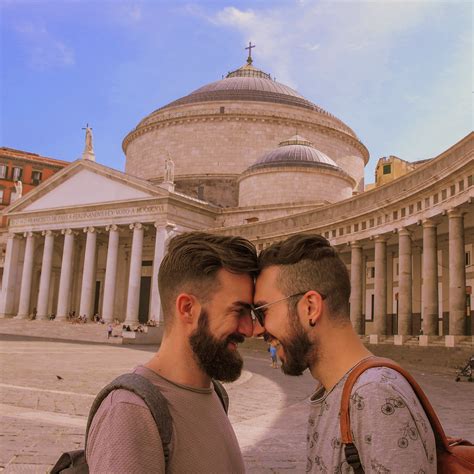 bakeca gay a napoli|LGBT a Napoli: locali, bar e piazze gay friendly in città